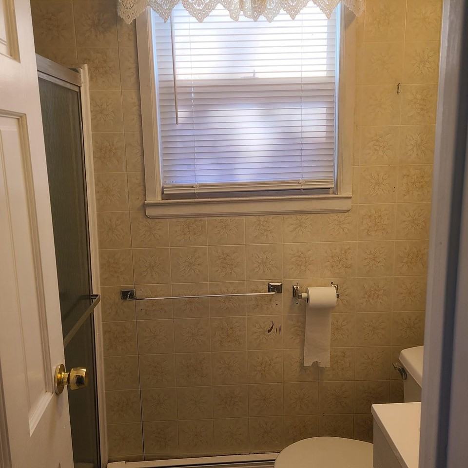 39 W Manoa Rd - Photo 5 of 25