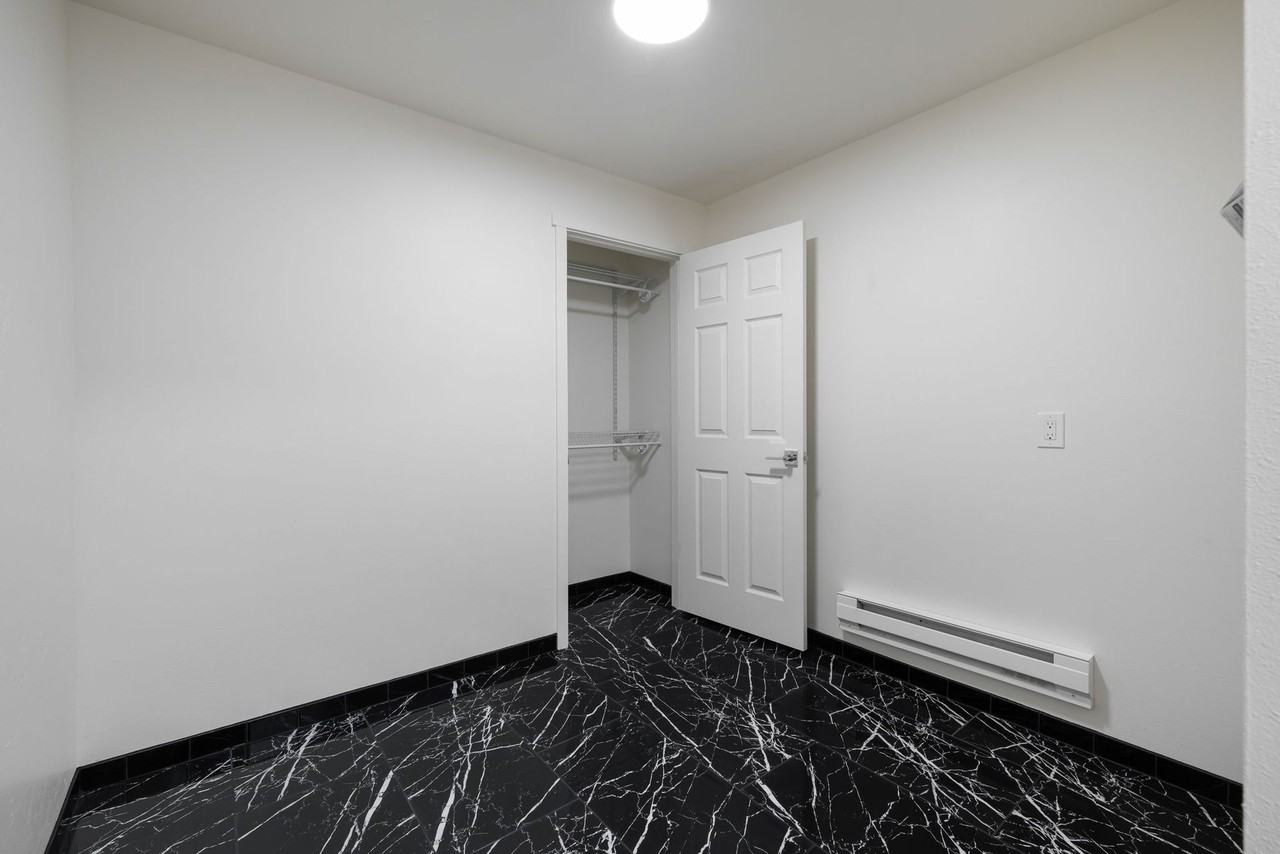 The Oslo - Photo 2 of 17