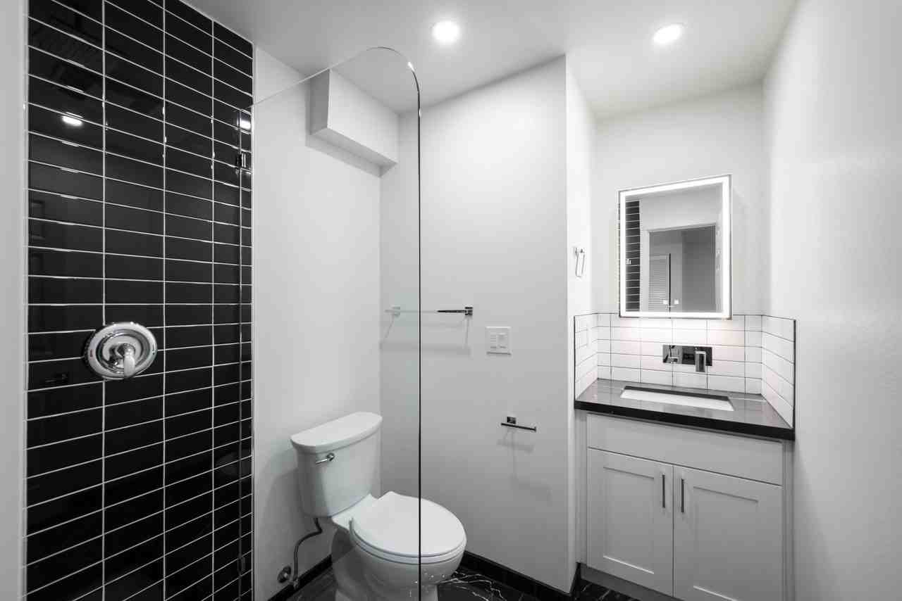 The Oslo - Photo 4 of 17