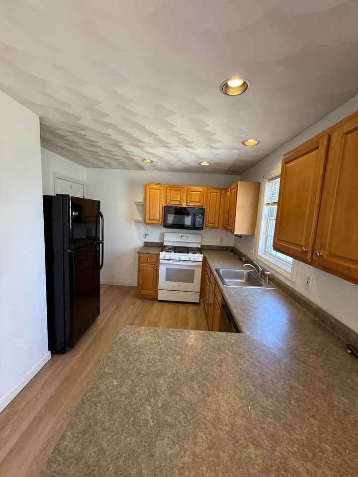 53 16th Ave - Photo 6 of 21