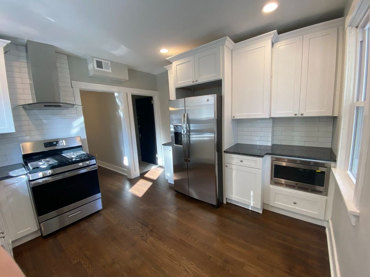 108 N Homewood Ave - Photo 3 of 26