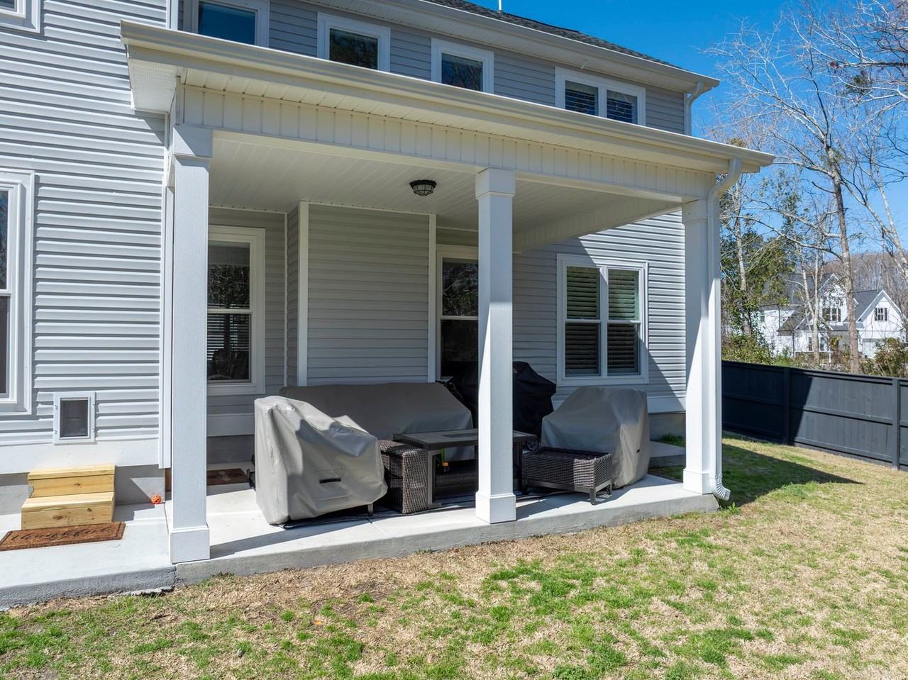 327 Bear Run - Photo 3 of 33