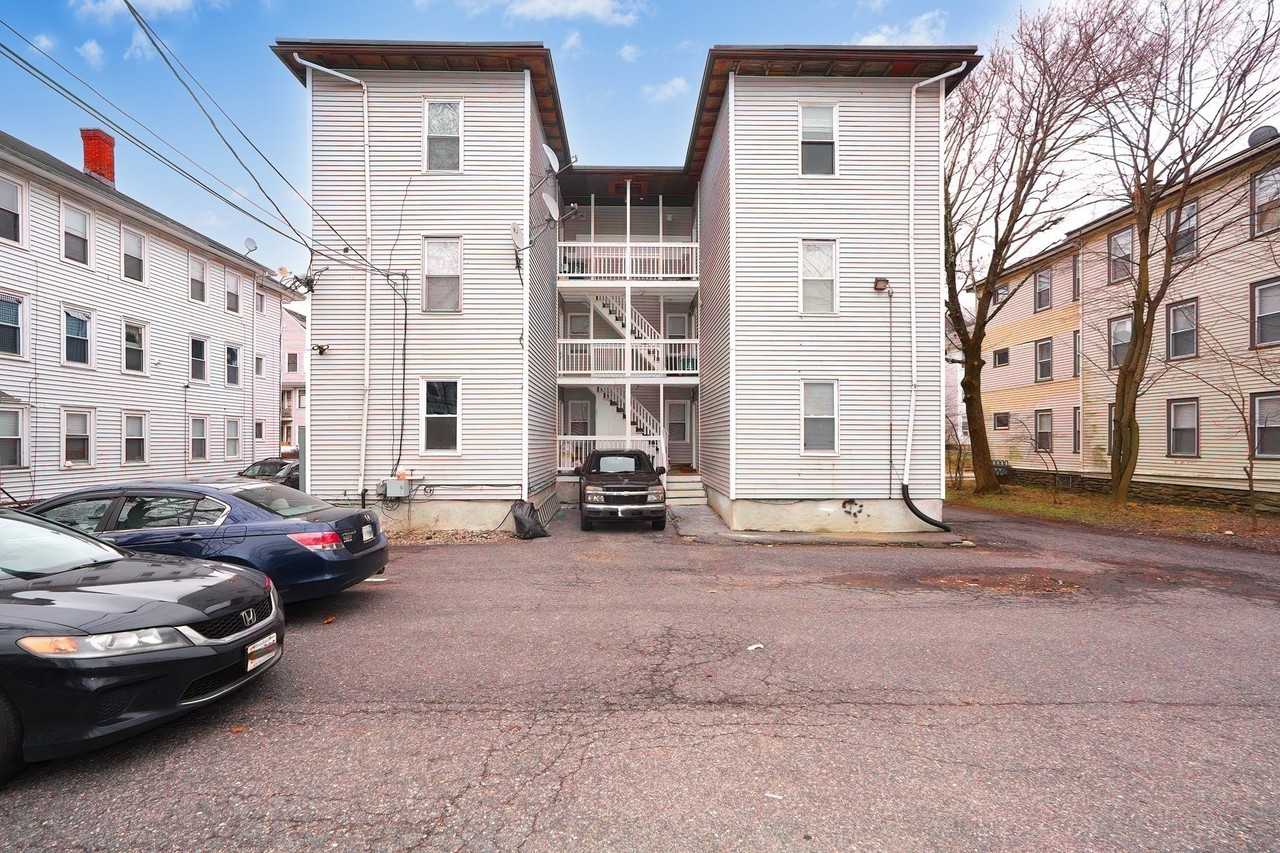 Ashton St #1R - Photo 2 of 10
