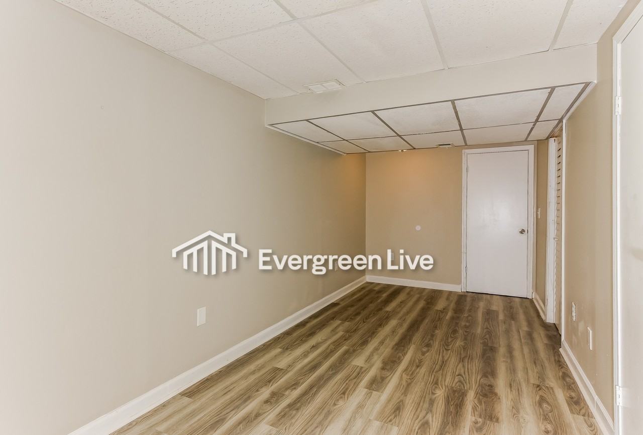 4806 White Oak Trl - Photo 4 of 19