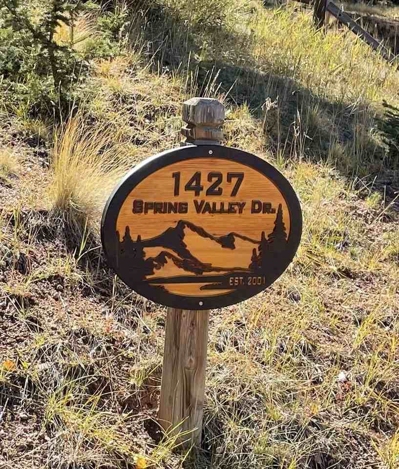 1427 Spring Valley Dr - Photo 2 of 17