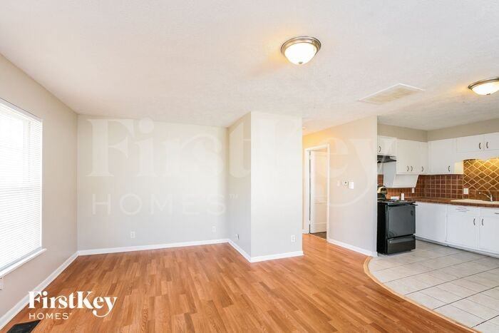 4916 Barlow Dr - Photo 3 of 15