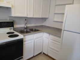 featured image of 417 East King Edward Avenue #B