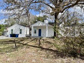 1009 Pinebrook Dr #B - Photo 1 of 1