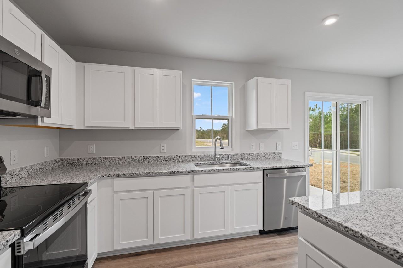 1554 Sayer Rd Ne - Photo 3 of 39