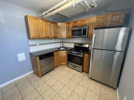 featured image of 255 Lafayette Ave #B