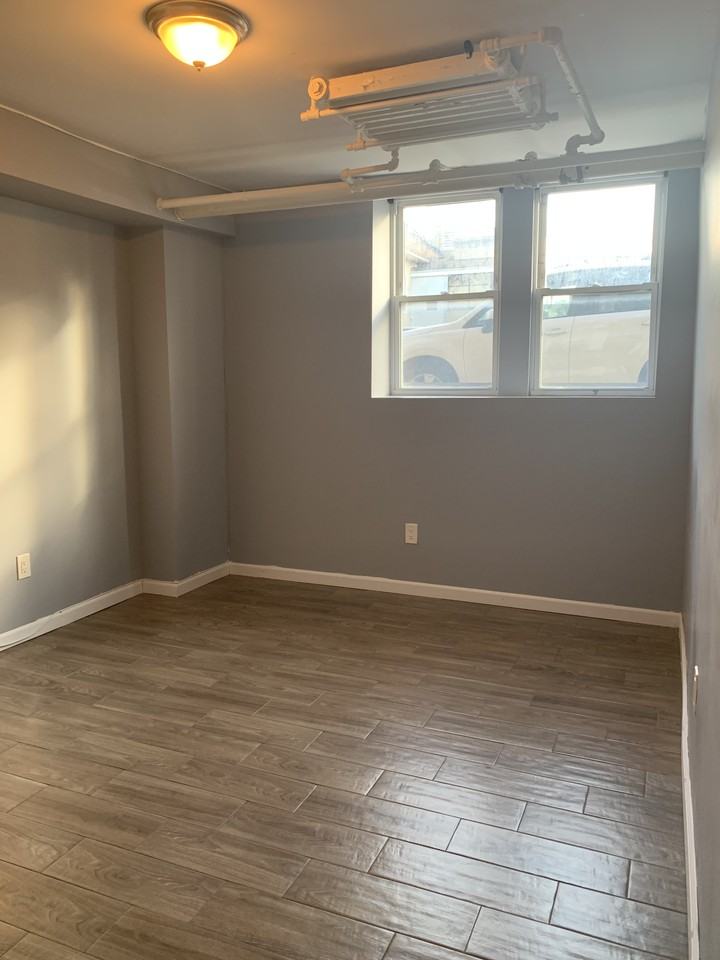 255 Lafayette Ave #B - Photo 5 of 11