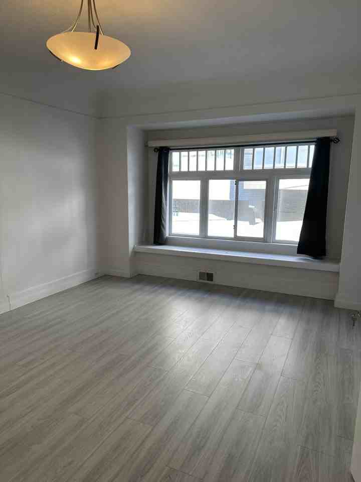 2534 Macdonald Street - Photo 5 of 10