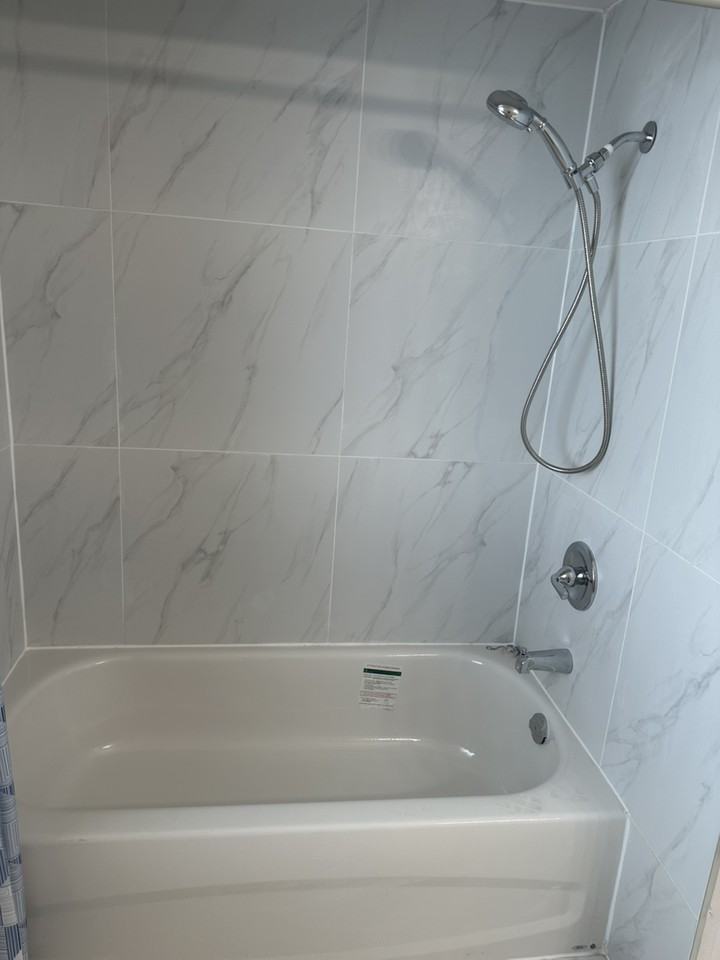 2534 Macdonald Street - Photo 4 of 10