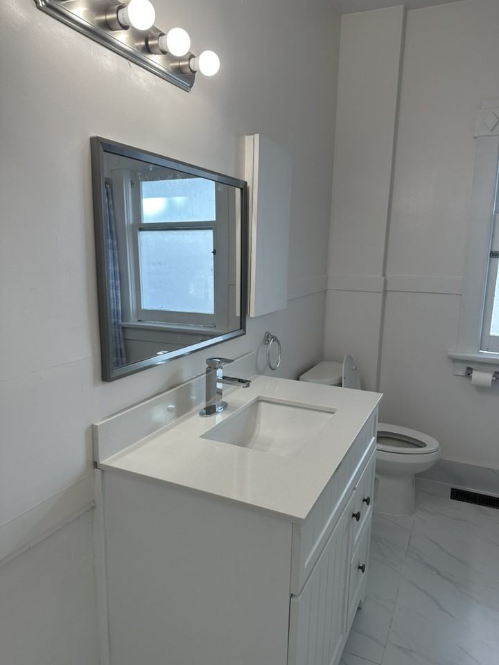 2534 Macdonald Street - Photo 7 of 10