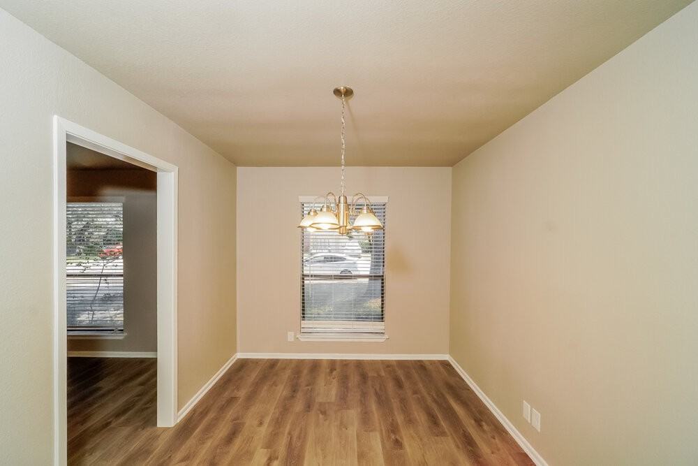 2743 Knoll Tree St - Photo 7 of 16