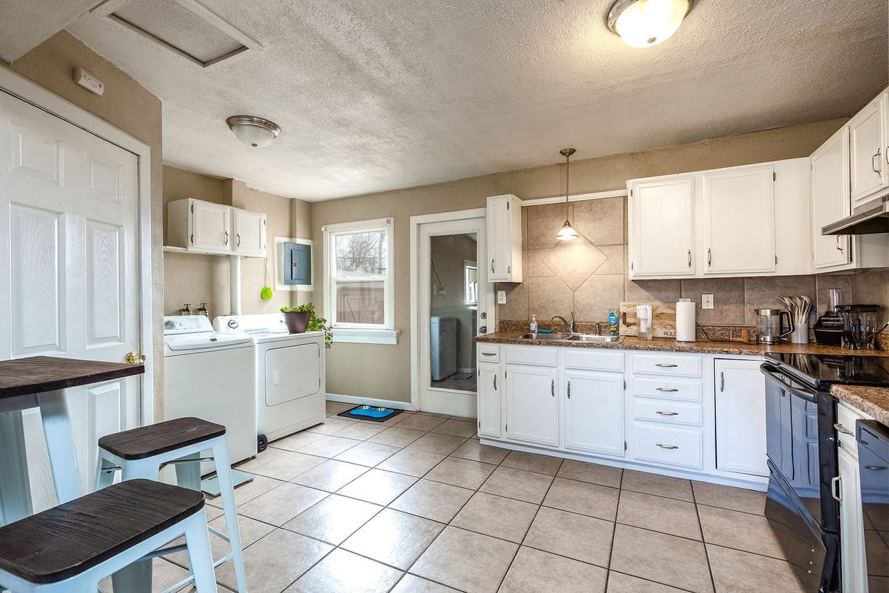 611 William Ave - Photo 5 of 14