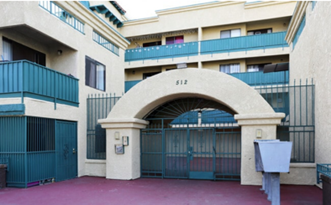 Casa De Porter Apartments - Photo 2 of 15