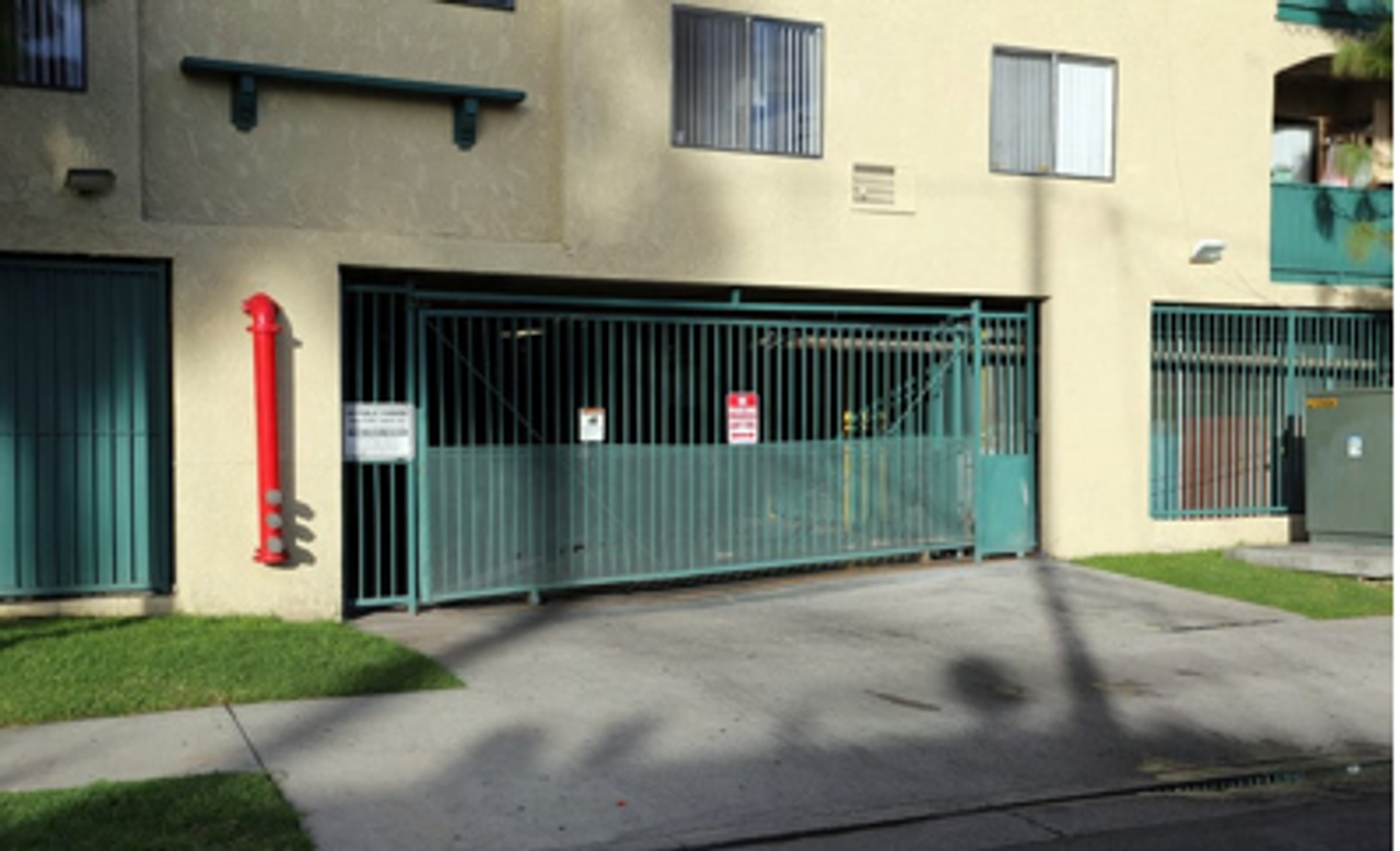 Casa De Porter Apartments - Photo 3 of 15