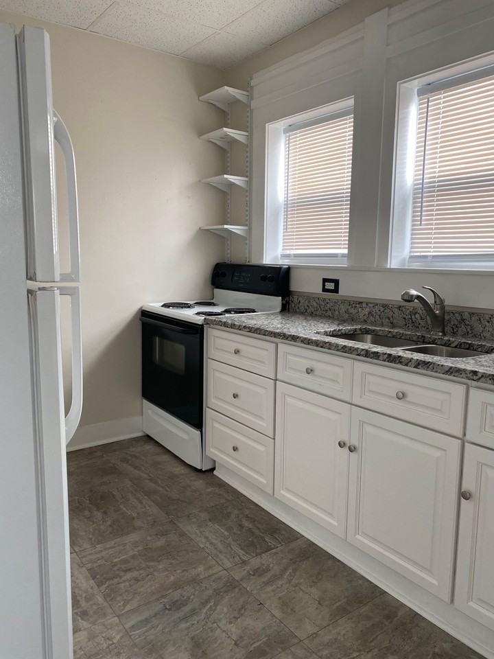 268 Mackall St - Photo 3 of 14
