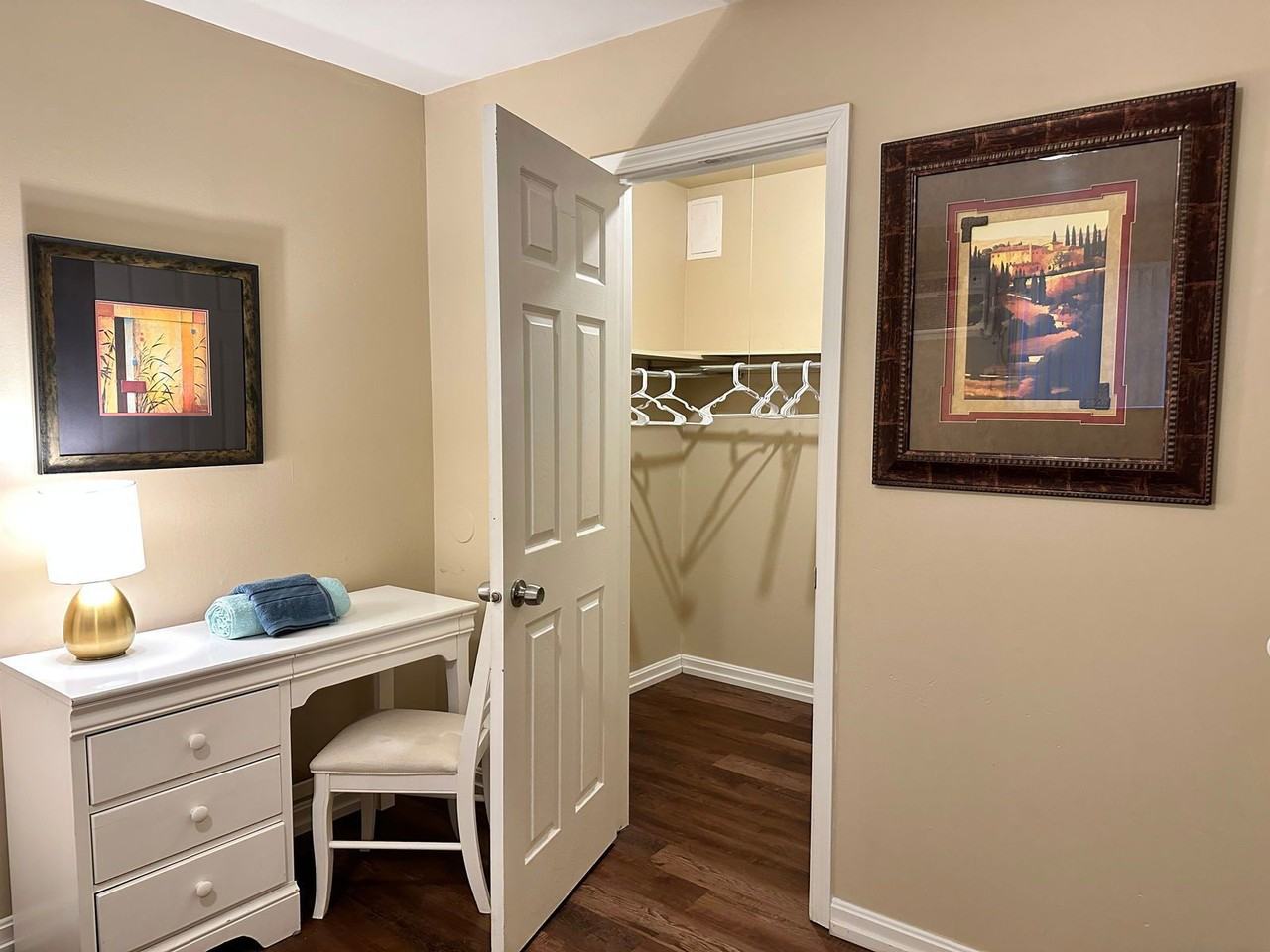 271 Mcgregor Ave #A - Photo 3 of 10