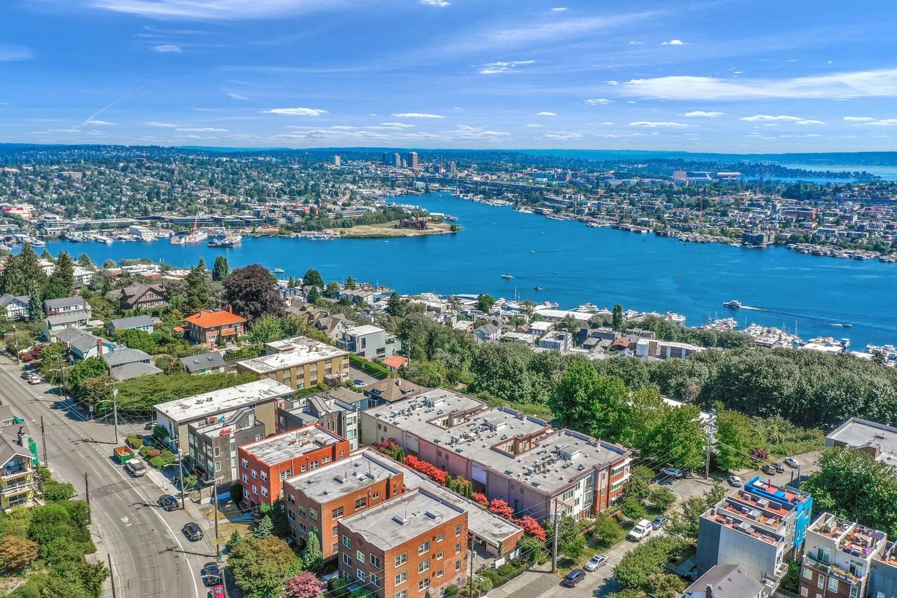 Newton Apartments - Photo 4 of 11