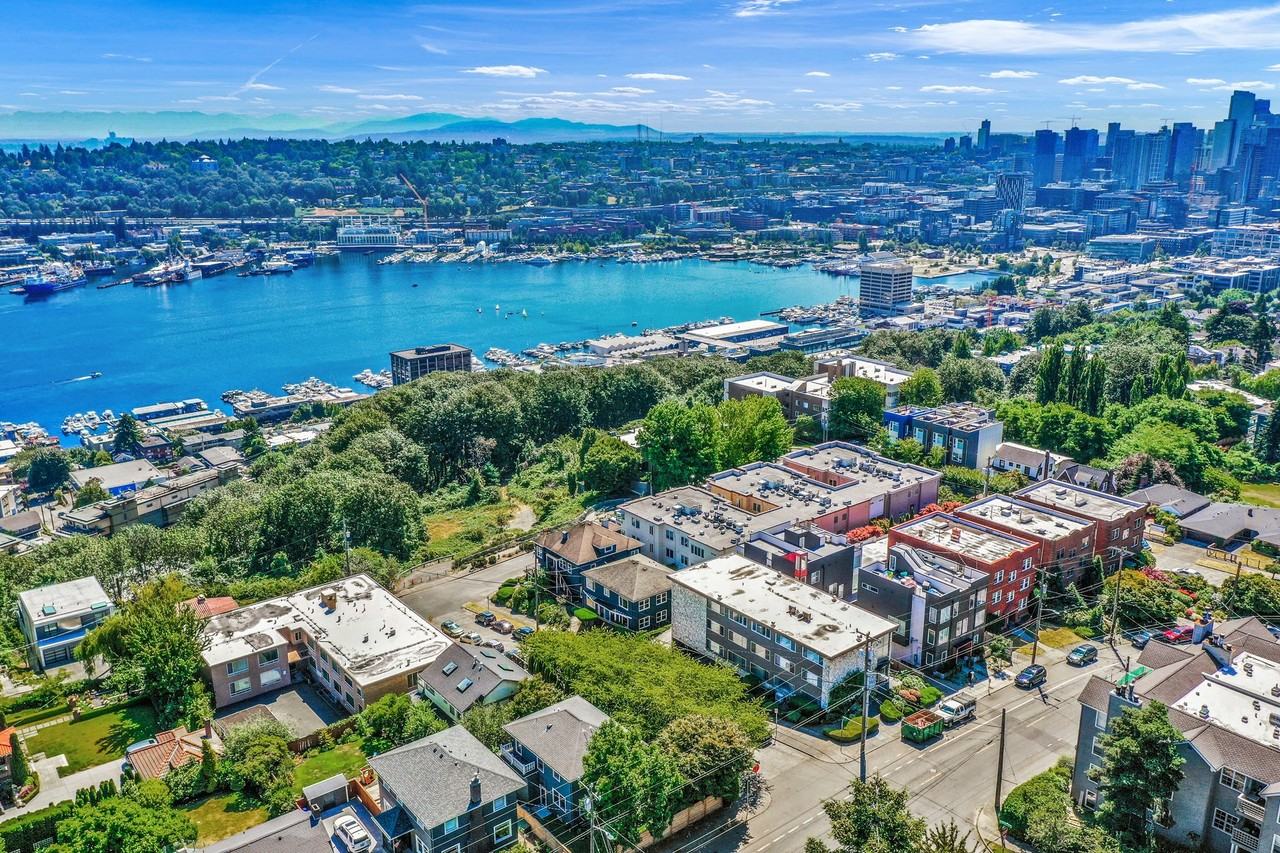 Newton Apartments - Photo 5 of 11