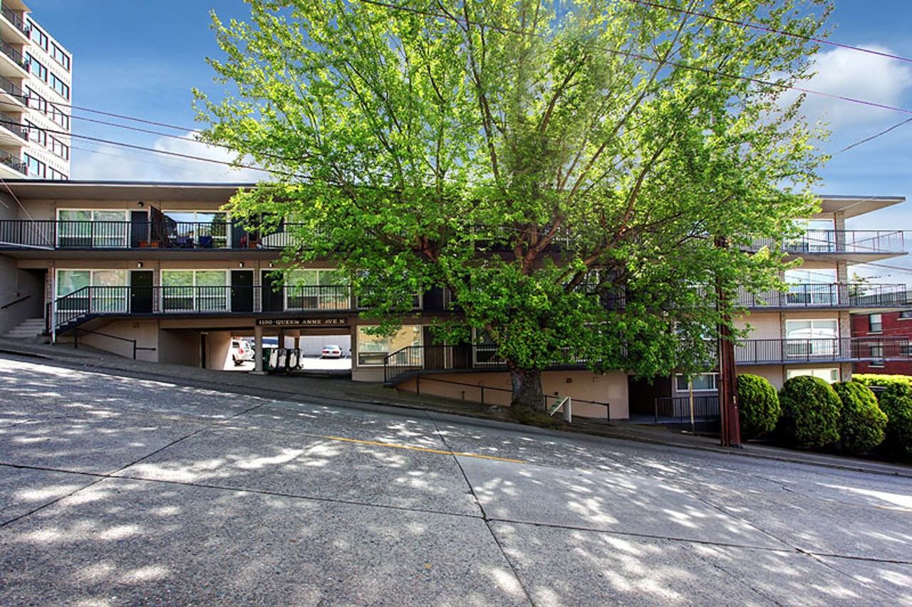 Melbourne Apartments - Photo 2 of 2