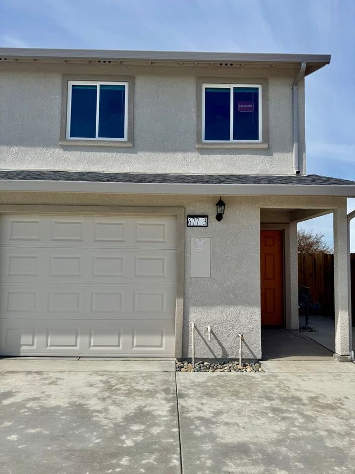 677 Illinois Ave #3 - Photo 3 of 19