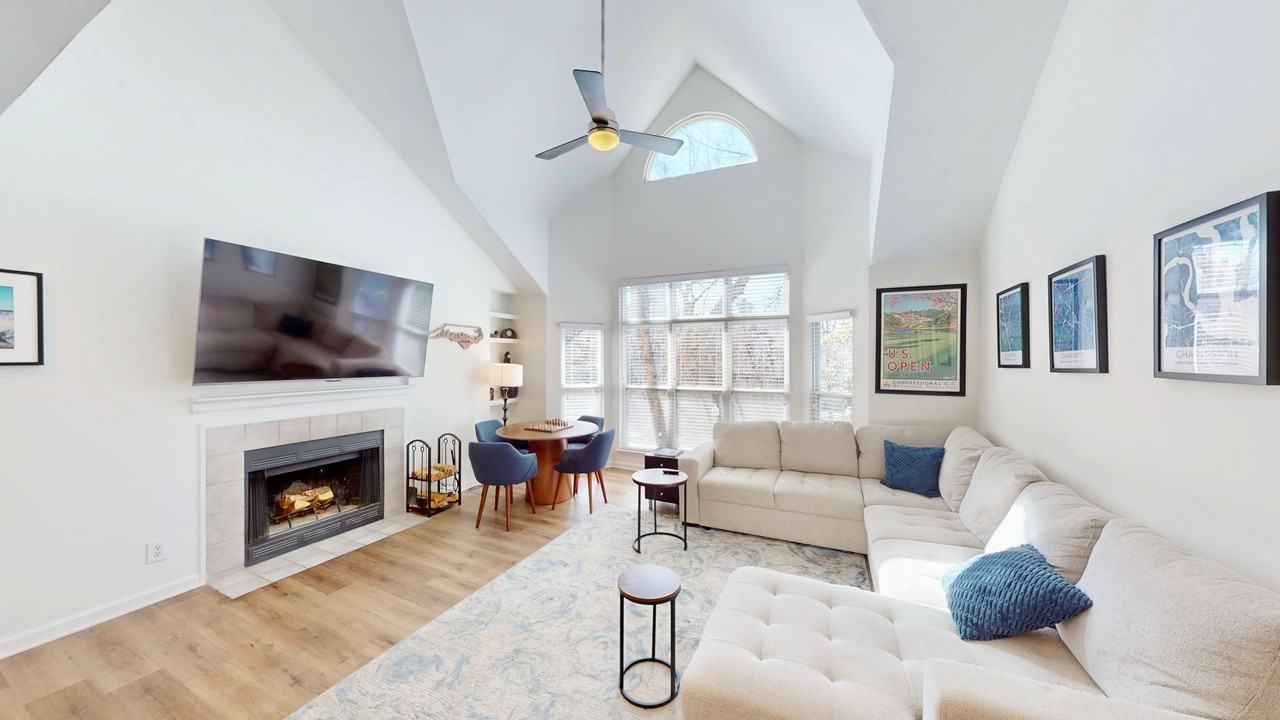 521 N Graham St #3E - Photo 4 of 27