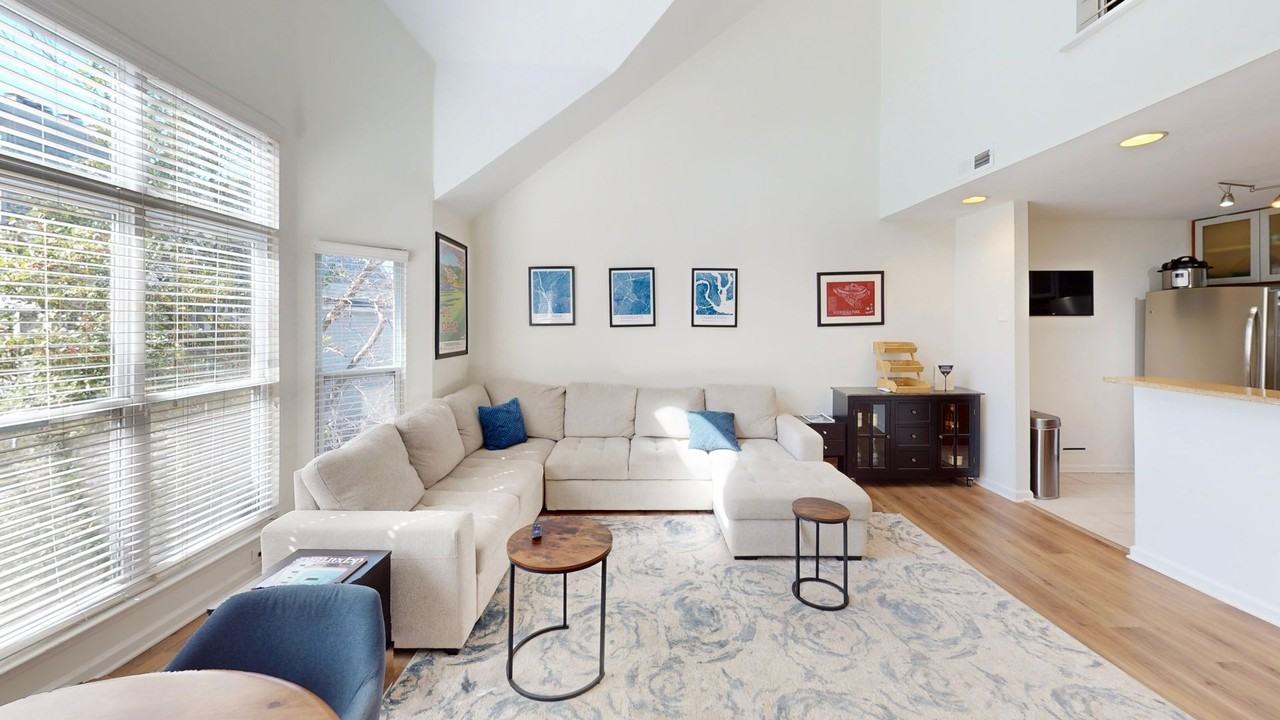 521 N Graham St #3E - Photo 5 of 27