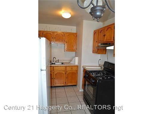 5216 Saxon Dr - Photo 3 of 5