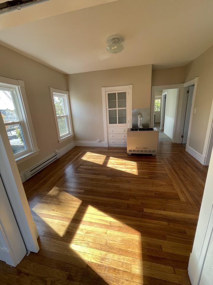 44 E Main St #2 - Photo 3 of 13
