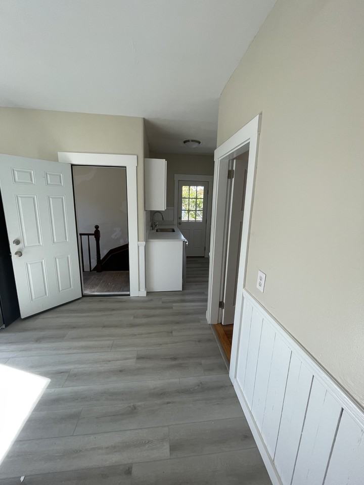 44 E Main St #2 - Photo 5 of 13
