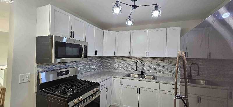 1923 Cambridge St - Photo 2 of 8