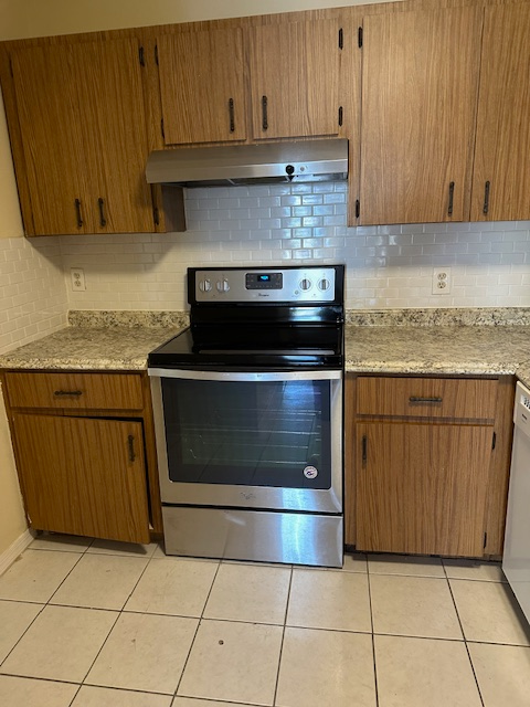 6446 Pennsylvania Ave - Photo 3 of 9