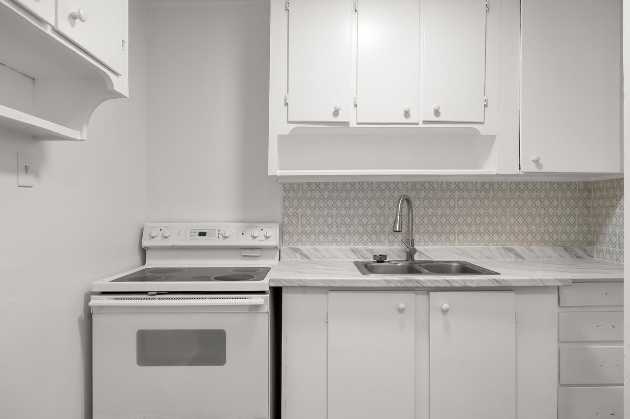 314 West 5th Street - Photo 3 of 11