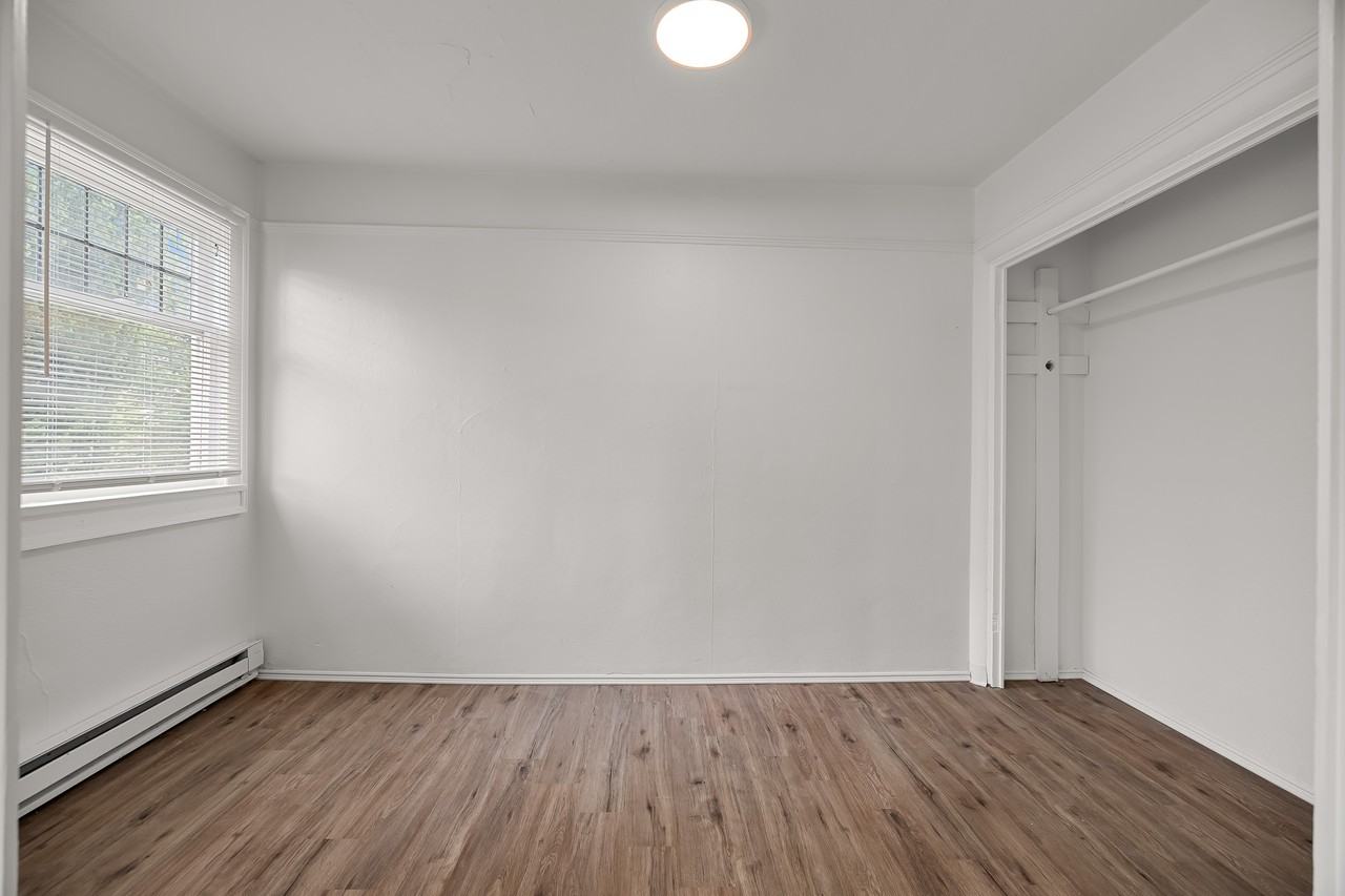 314 West 5th Street - Photo 6 of 11