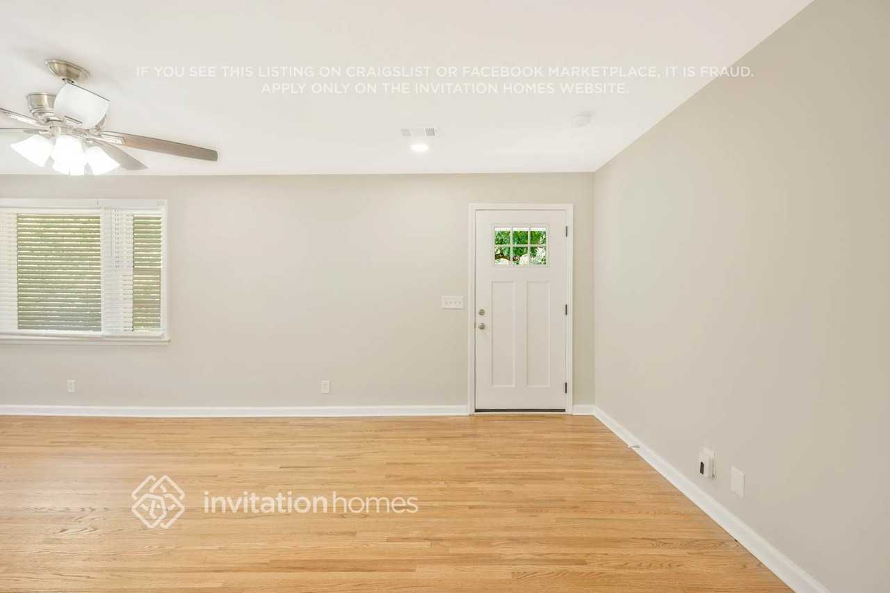 4856 Torbay Dr - Photo 3 of 18