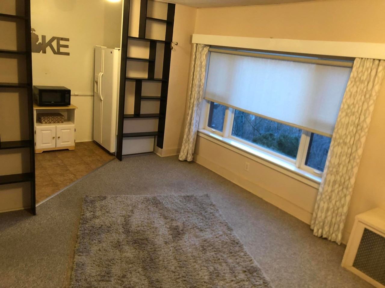 1104 Lake Blvd - Photo 5 of 7