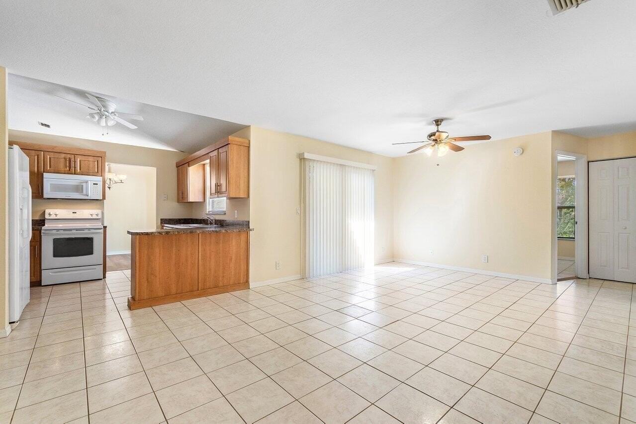 1563 40th Street - Photo 6 of 30