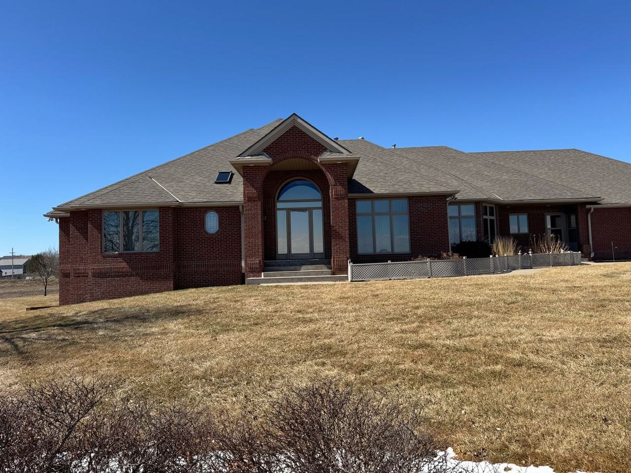 8901 Schram Rd - Photo 3 of 50