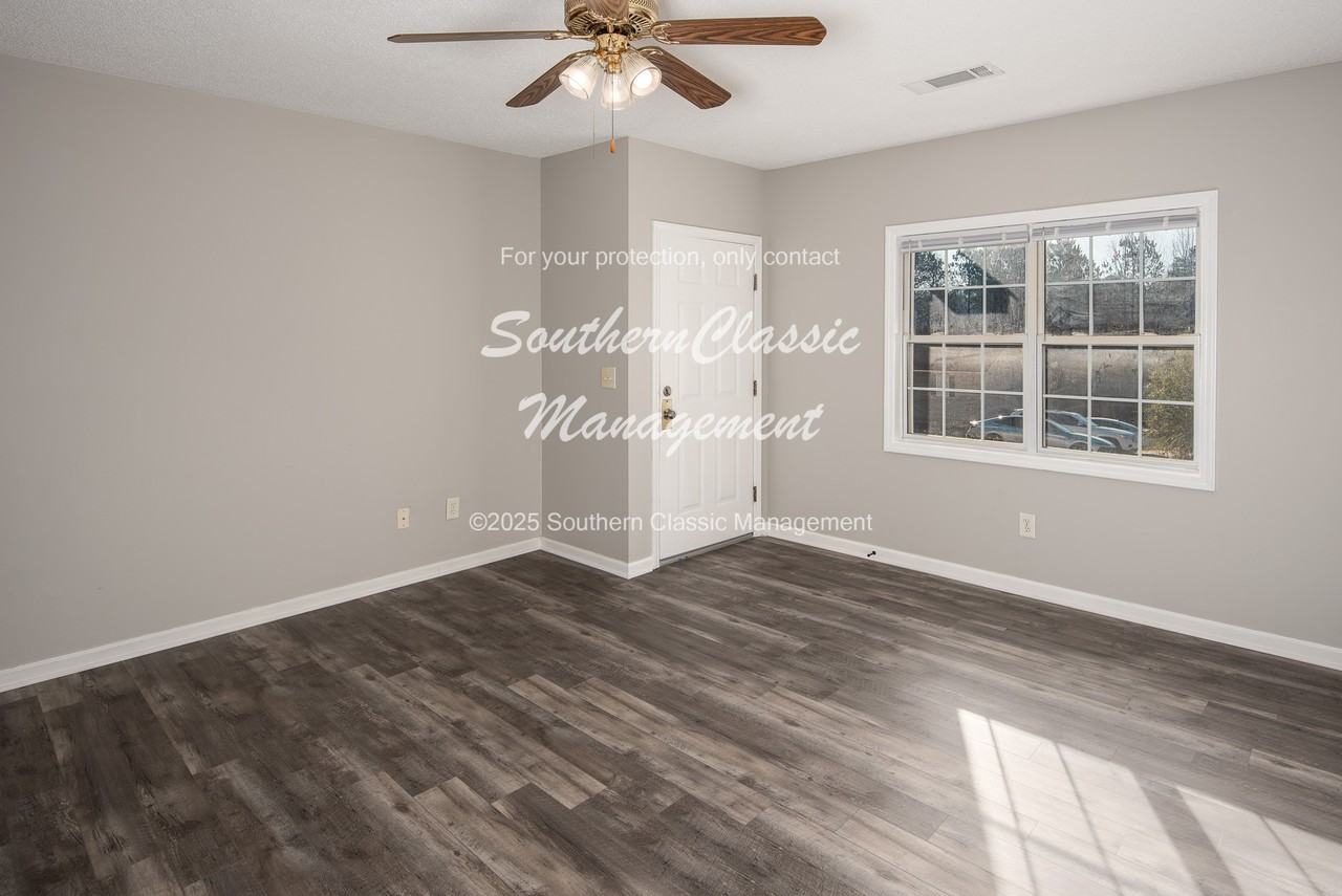 141 Irish Ln - Photo 2 of 12