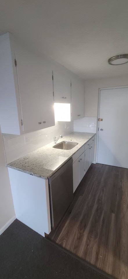 Greenwood St #1 - Photo 7 of 12