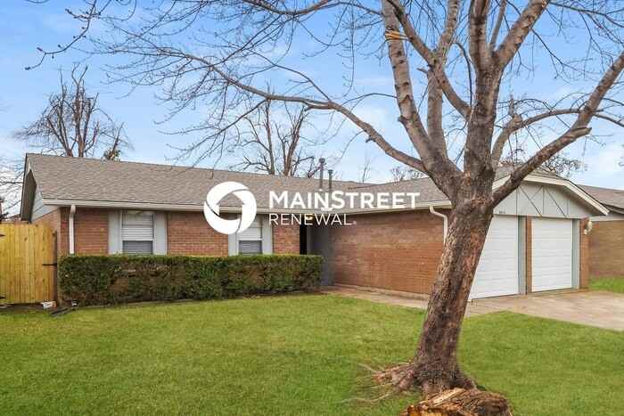 8416 Nw 91st St - Photo 3 of 16