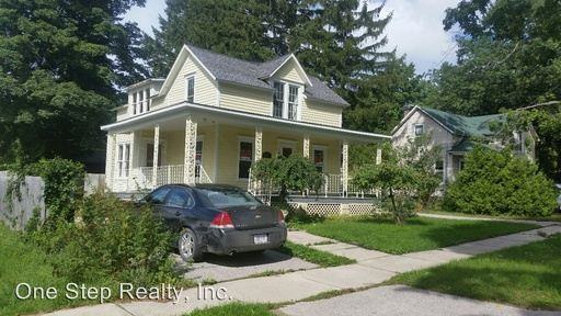 571 Bellows Ave - Photo 2 of 6
