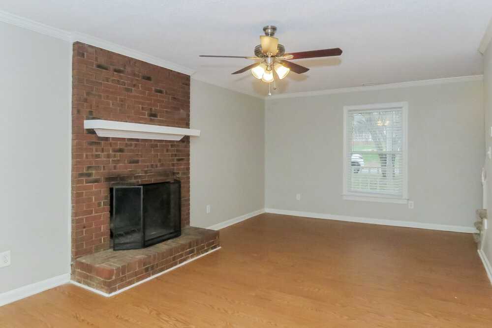 2416 Haybrook Ln - Photo 6 of 17
