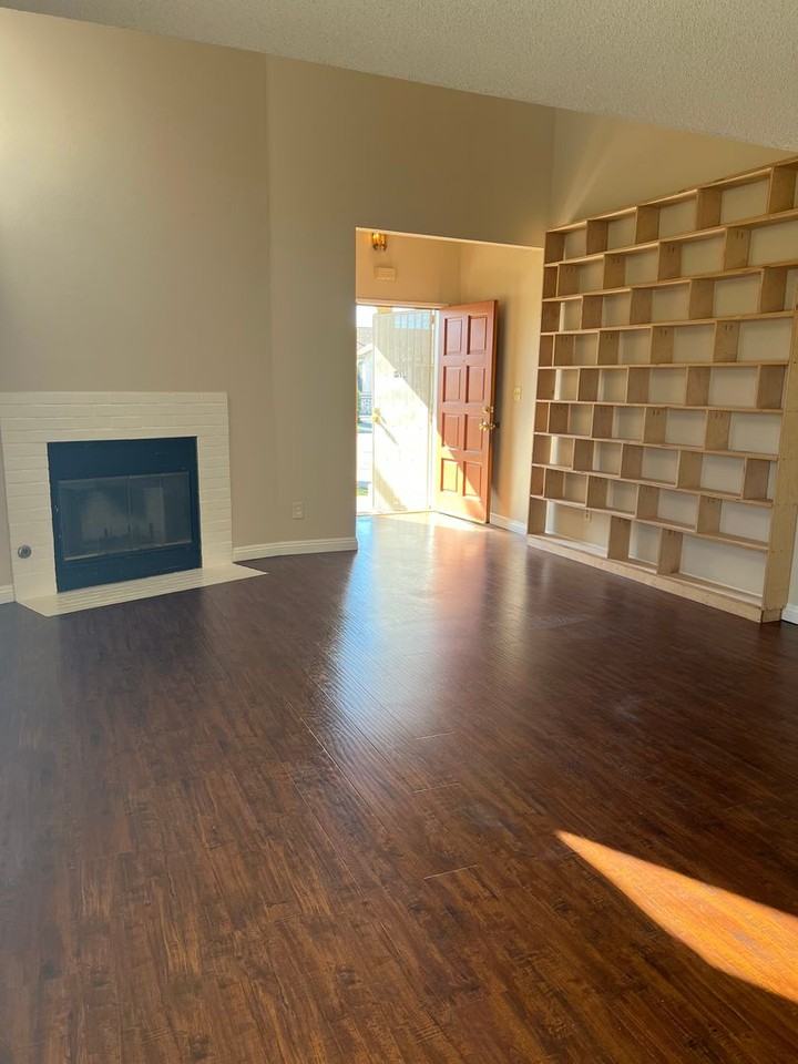 3302 Delta Ave - Photo 2 of 15