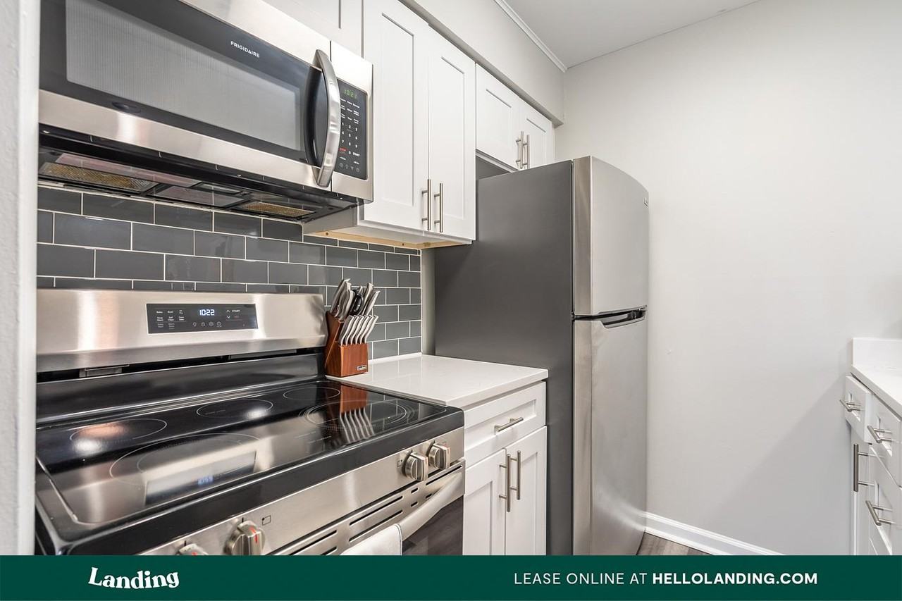 6111 Allisonville Rd - Photo 7 of 50