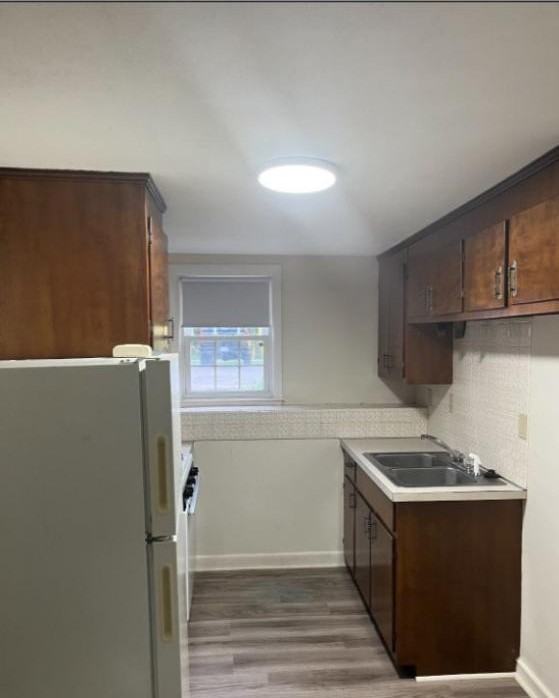 157 Stone St - Photo 2 of 6