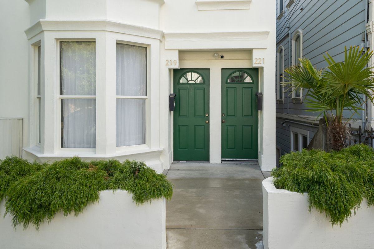 221 Chattanooga St - Photo 2 of 37